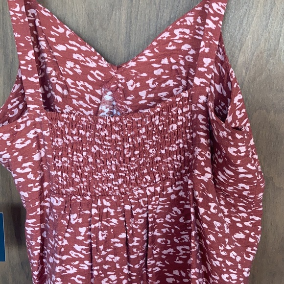 Simply Vera Vera Wang top abstract animal print top smocking in back L - Picture 8 of 15